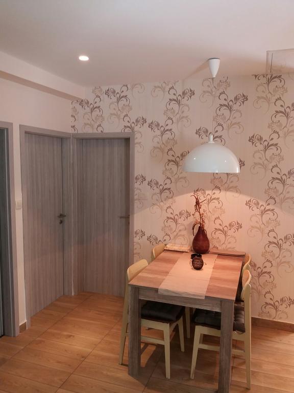Apartment Maria Banjol ภายนอก รูปภาพ